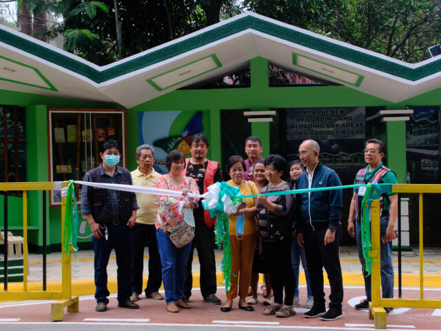 Waiting shed and new loading/unloading area officially launched
