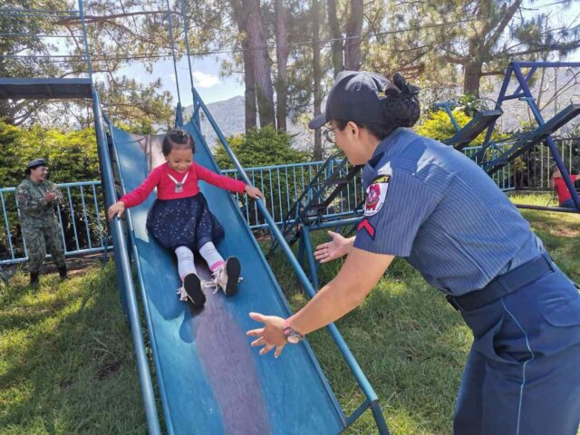 Kabalyero cops foster community engagement with young learners