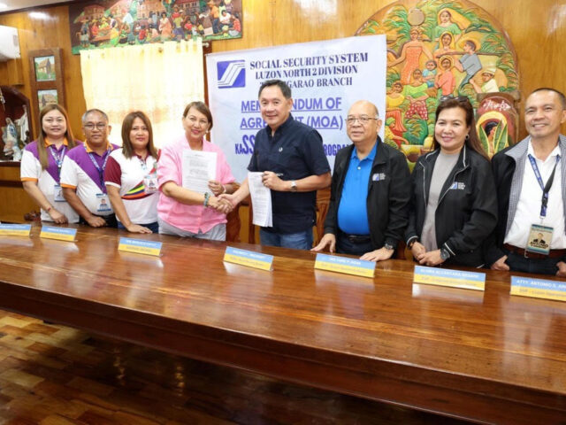 Batanes JO workers gain SSS coverage under KaSSSangga Collect Program