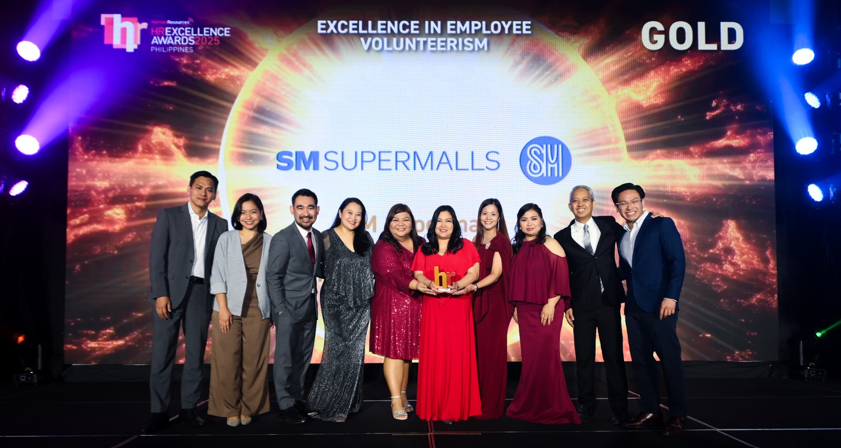 01_HR Group Receiving Gold Award at HREA on 07 Aug 2025 01_HR Group Receiving Gold Award at HREA on 07 Aug 2025