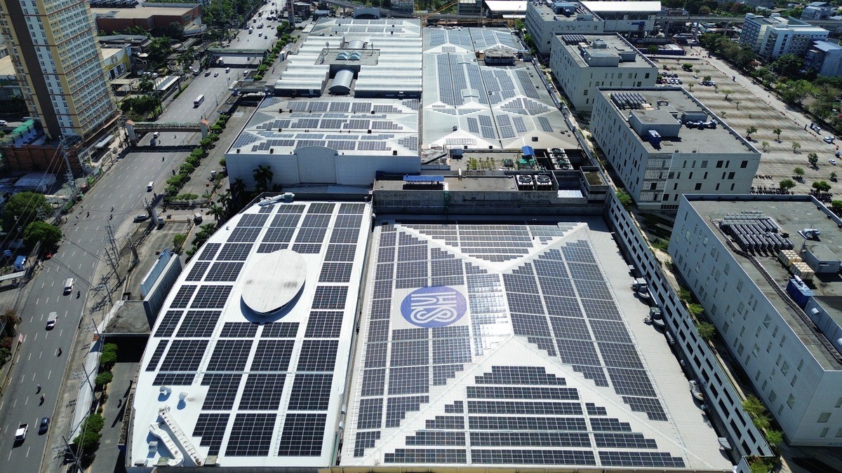 Biggest Rooftop Solar Panel System 1
