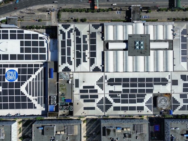 SM Fairview unveils largest Rooftop Solar Panel System