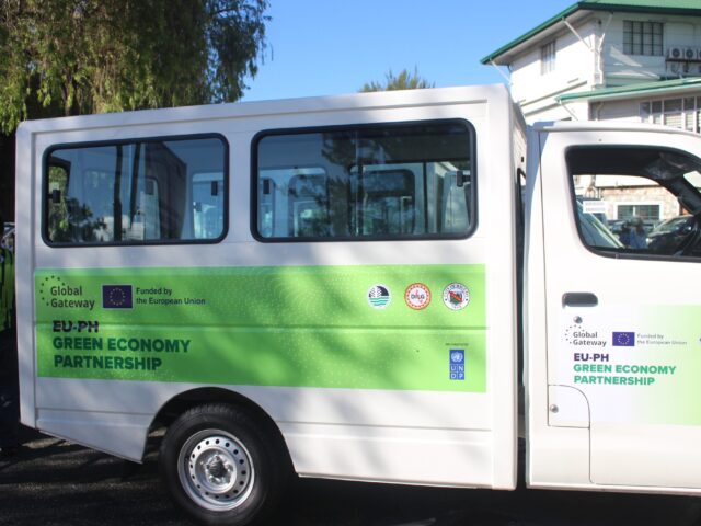 EU, UNDP donate trucks to boost Baguio waste efforts