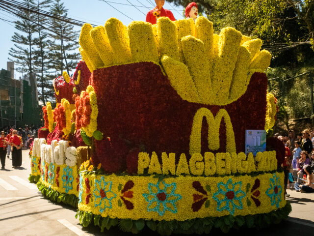 Corporate floats sweep Panagbenga top honors